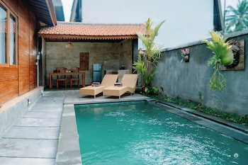 uma sunset villa