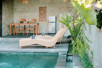 uma sunset villa