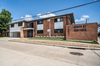 stylish 1br urban retreat