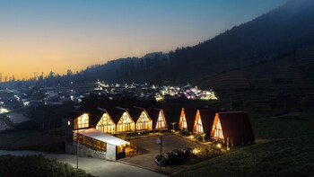 dieng ceria resort