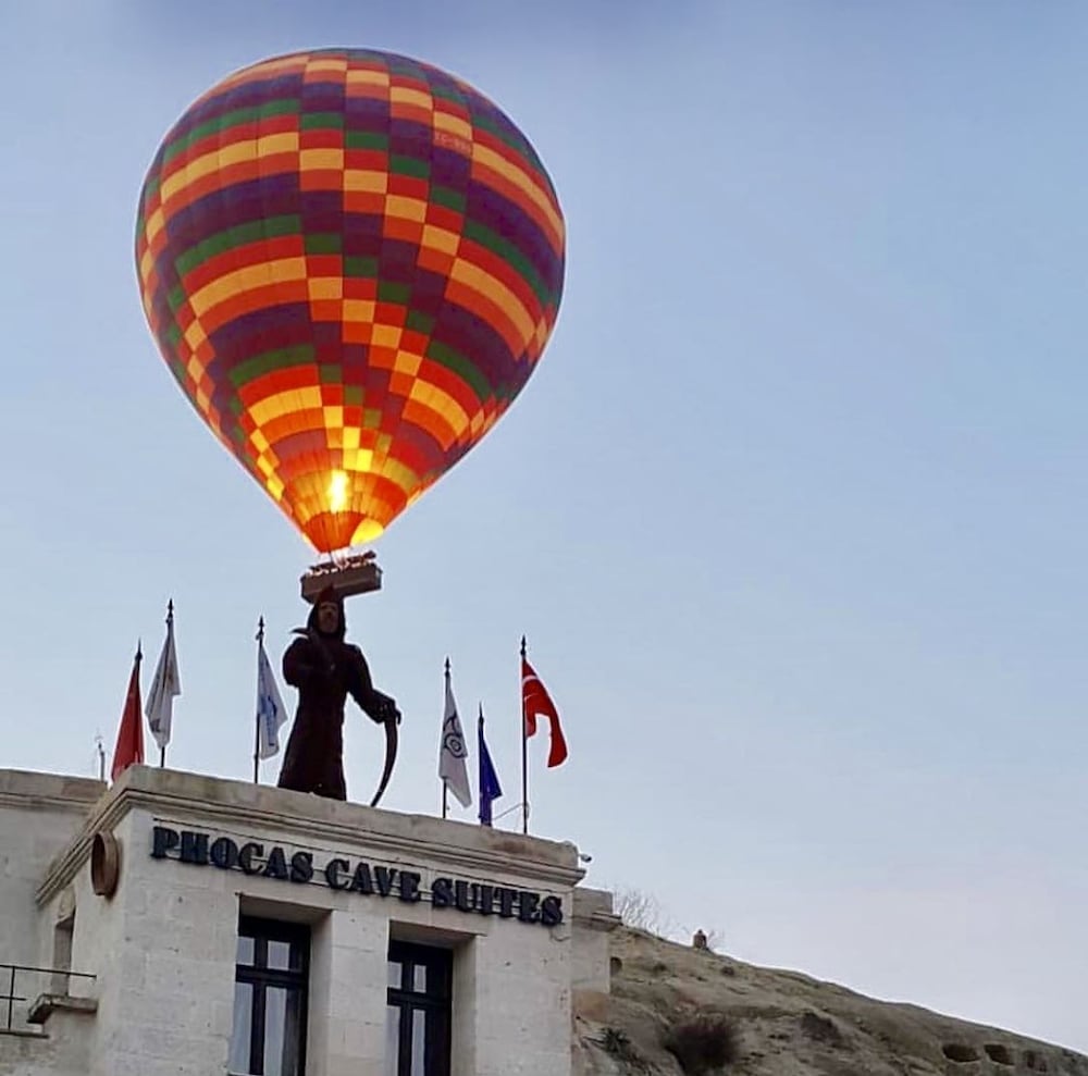 phocas cave suites special class