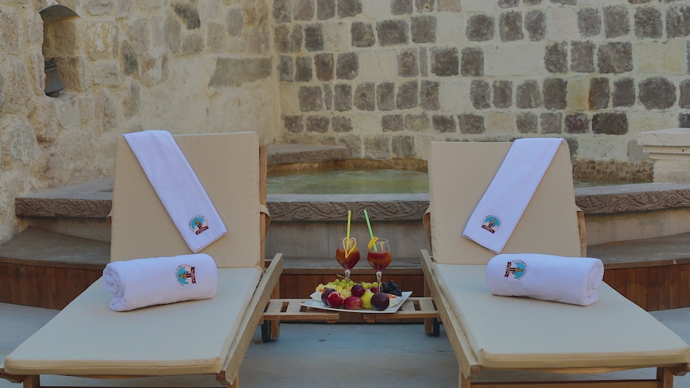 phocas cave suites special class