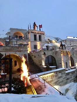 phocas cave suites special class