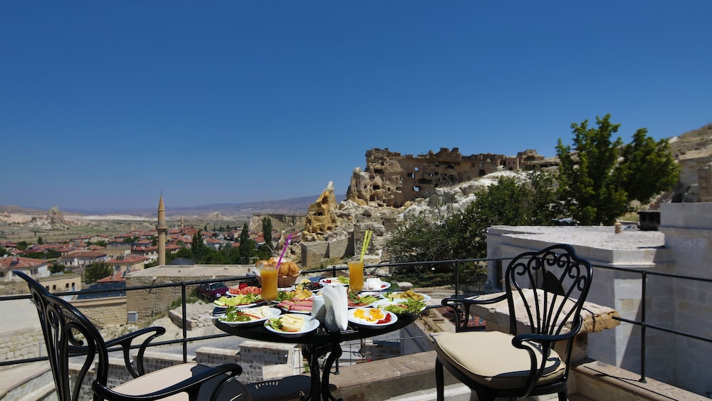 phocas cave suites special class