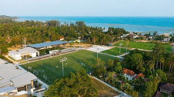 maraleina sports resort