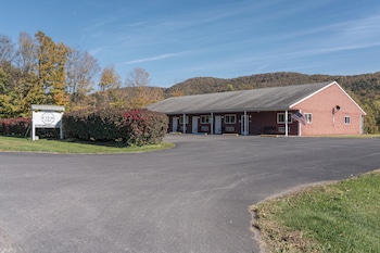 Inn At Octagon Acres,,3 star