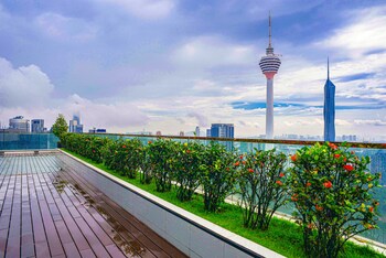 the platinum klcc by aura suites