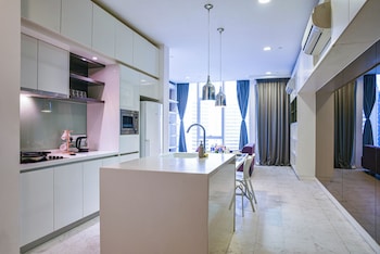The Platinum Klcc By Aura Suites,,3 star