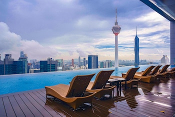 the platinum klcc by aura suites