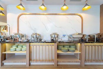 phetara hotel mahachai by pcl