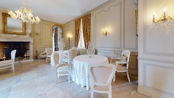 chateau ecrin de lumiere
