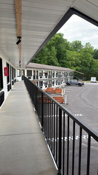 motorcycle inn