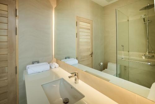 akal pool villa 3br near laguna bangtao and beach