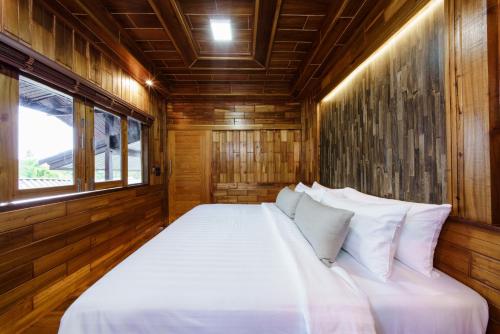 calisto valley i luxury pool villa krabi