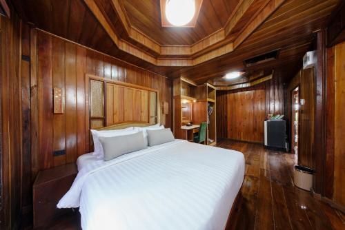 calisto valley i luxury pool villa krabi