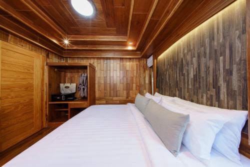 calisto valley i luxury pool villa krabi