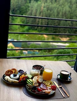Cone Hotel Dilijan,,3 star
