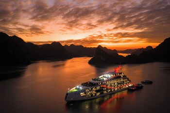 diana cruises halong bay luxury by venus group
