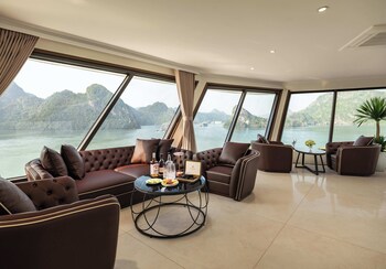 diana cruises halong bay luxury by venus group