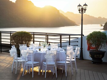 diana cruises halong bay luxury by venus group