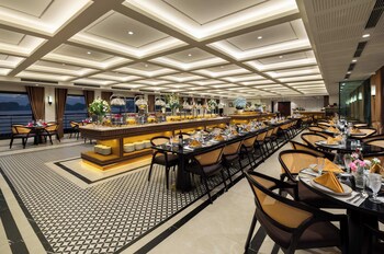 diana cruises halong bay luxury by venus group
