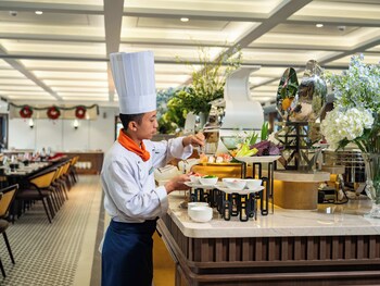 diana cruises halong bay luxury by venus group