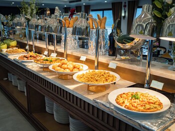 diana cruises halong bay luxury by venus group