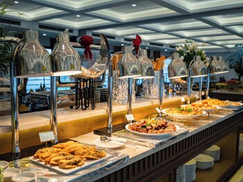 diana cruises halong bay luxury by venus group