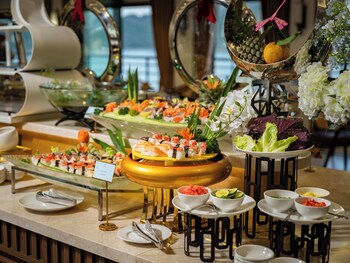 diana cruises halong bay luxury by venus group