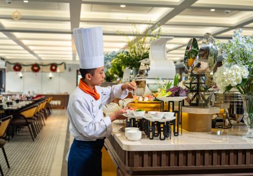 diana cruises halong bay luxury by venus group