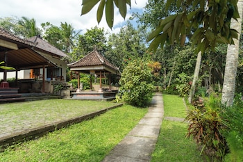 Pondok Hari Baik,,3 star