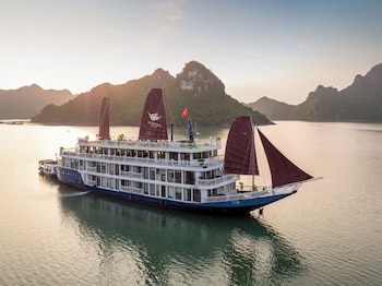 Aurora Cruise,,3 star