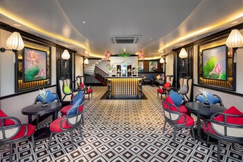 Aurora Cruise,,3 star