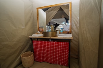 Malaika Mara River Migration Camp,,3 star