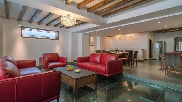 lize graceland artistic suite inn