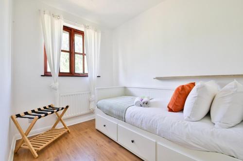 homely 5 bed house 15 mins to cardiff city