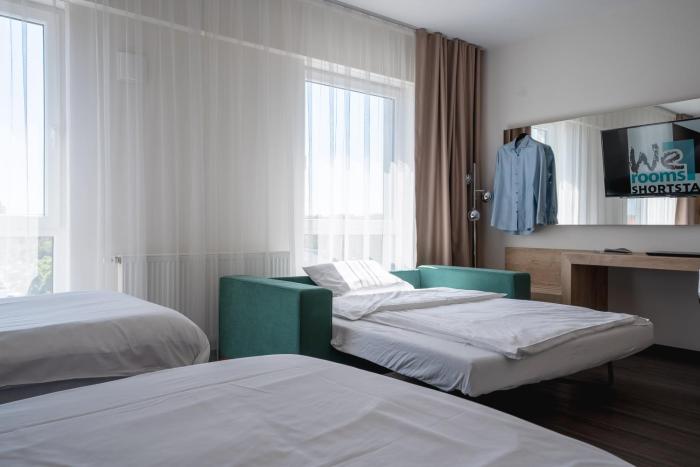 we rooms shortstay