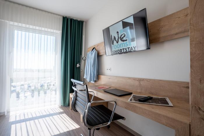 we rooms shortstay