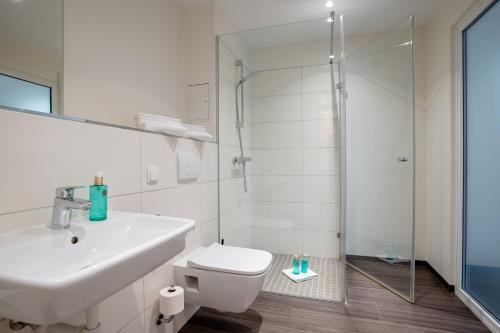 we rooms shortstay