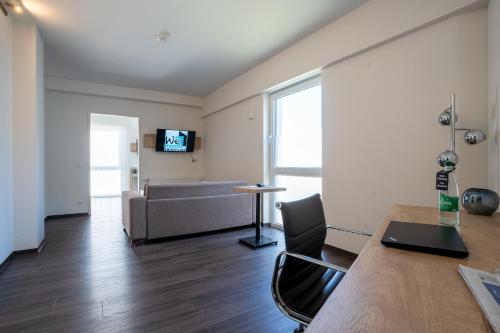 we rooms shortstay