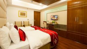 Hotel Swaran Palace,Karol Bagh>>Central Delhi,4 star