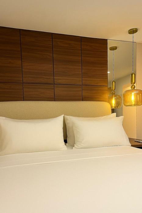 one apartments provenza