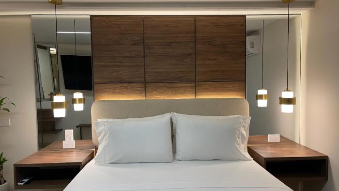 one apartments provenza