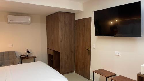 one apartments provenza