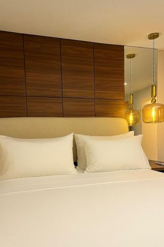 one apartments provenza