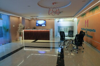madhura luxury hotel gachibowli near hitech city