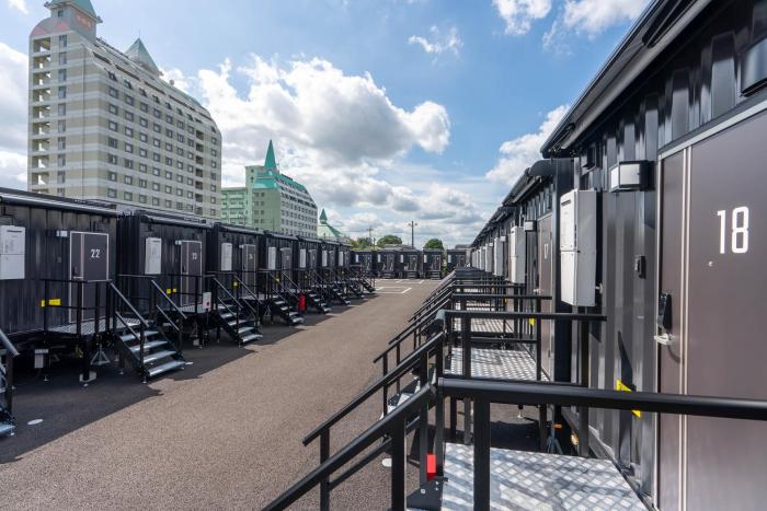hotel r9 the yard kasama