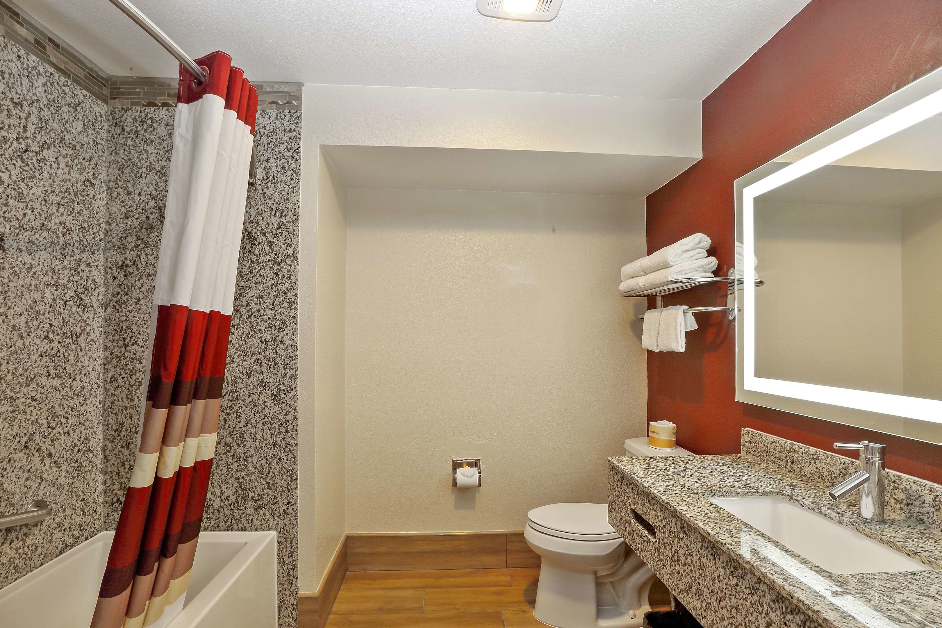 red roof inn and suites monterey