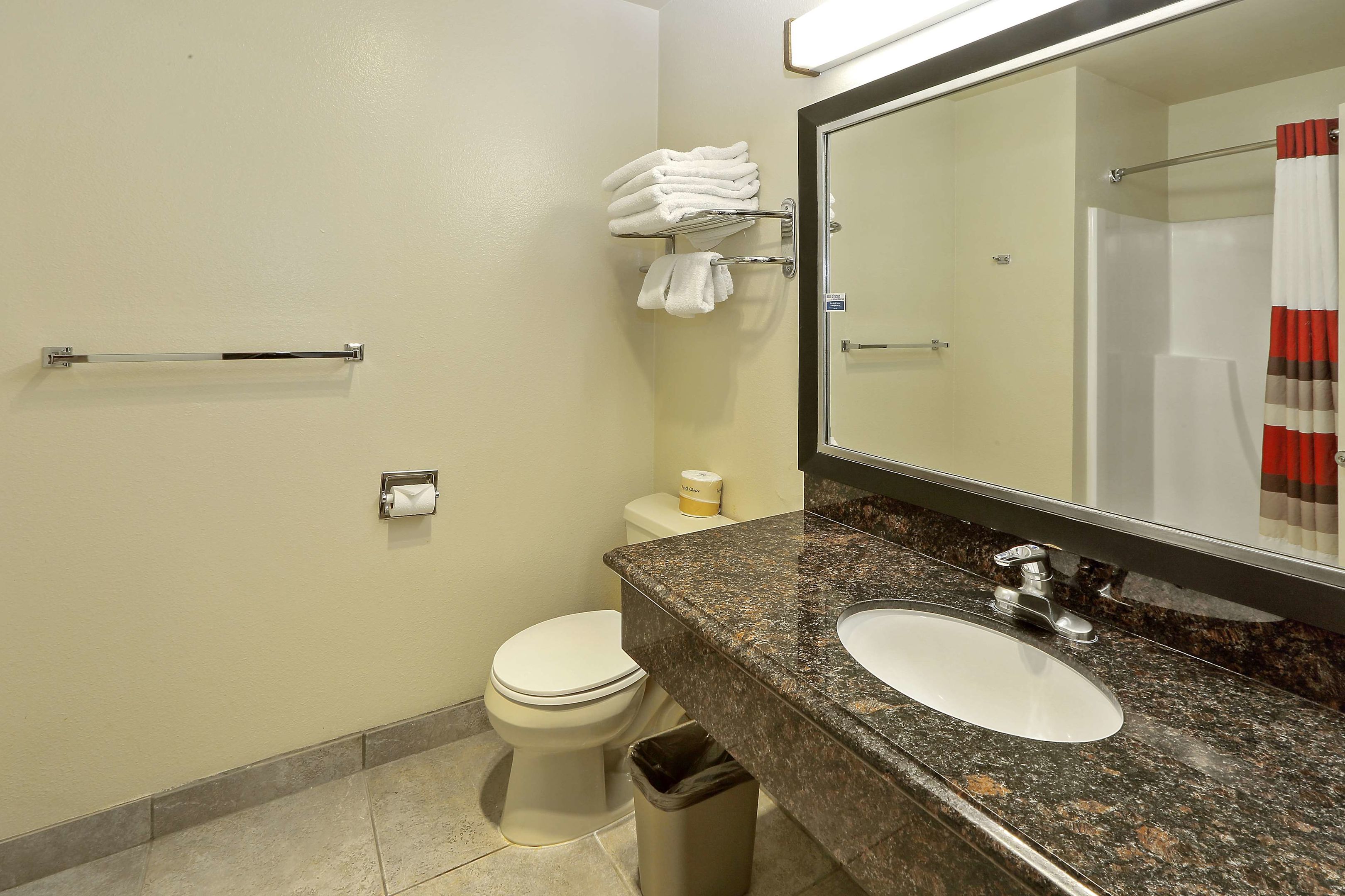 red roof inn and suites monterey