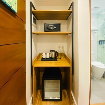 V Boutique Hotel Boracay,,3 star